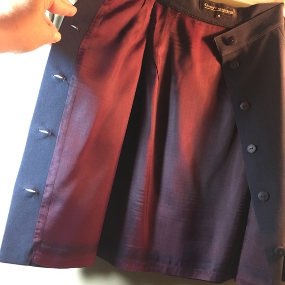 Short Skirt - Picture 6 of 7